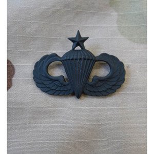 Armáda U.S. Odznak US PARACHUTIST Senior - ČERNÝ Barva: Černá